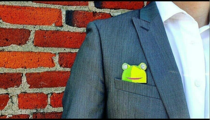 lapel pin on suit